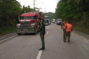 Accidente múltiple en la autopista Duarte deja un herido y congestiona el tránsito