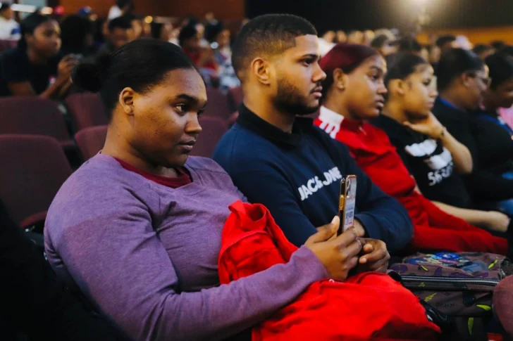 Estudiantes de la UASD participan en panel sobre amor e igualdad