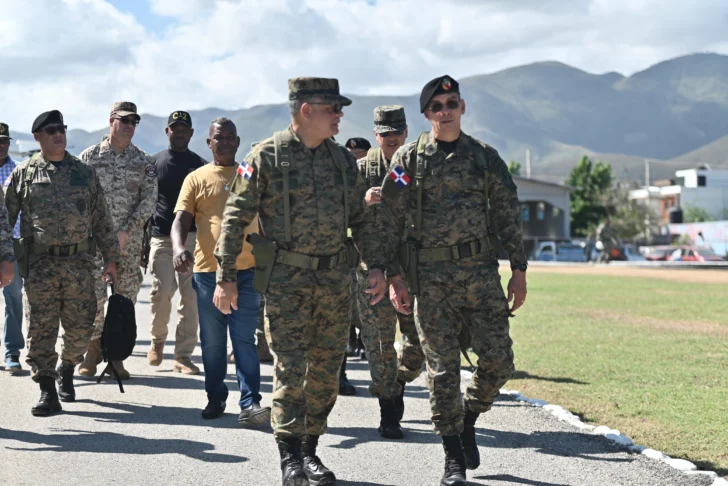 Ministro de Defensa efectuó revisión militar en Pedernales, Jimaní, Elías Piña y Dajabón