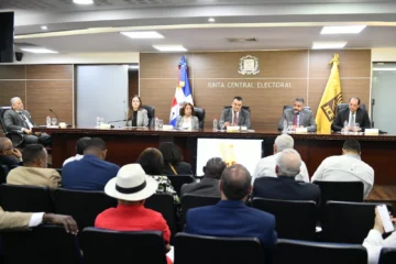 JCE continúa presentación del proyecto de la nueva Cédula de Identidad y Electoral