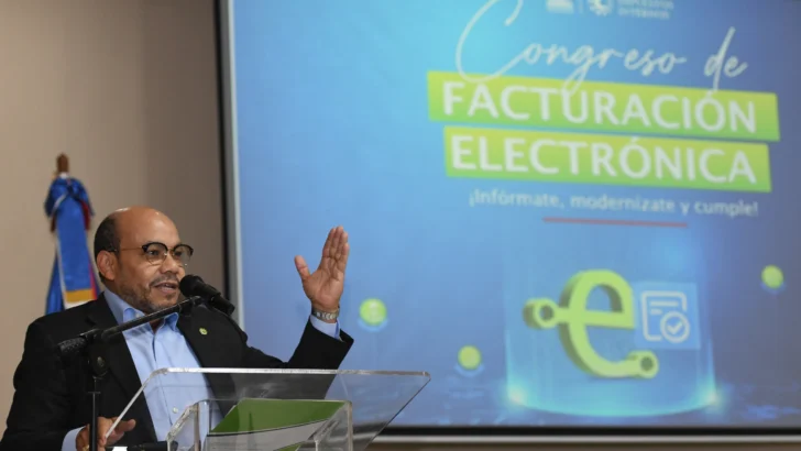 Luis Valdez Veras afirma que la facturación electrónica es una transformación en la manera de hacer negocios Luis Valdez Veras afirma que la facturación electrónica es una transformación en la manera de hacer negocios