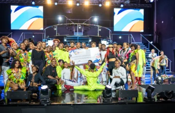 Comparsa “Mi tierra por dentro”, de Samaná, gana primer premio en “Oh! Carnaval Bávaro, Gran Gala” 2025