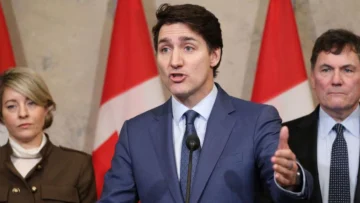 'Trump quiere que la economía de Canadá colapse para anexionarnos': la dura respuesta de Trudeau a los aranceles de Estados Unidos