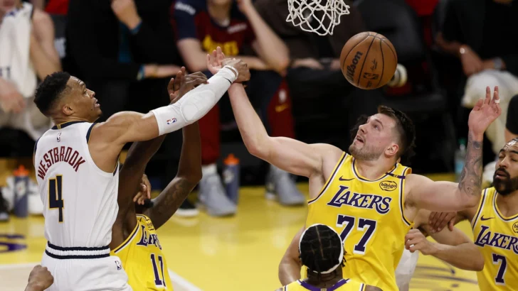 Los Thunder se distancian de los Cavaliers y los Lakers aplastan Los Thunder se distancian de los Cavaliers y los Lakers aplastan