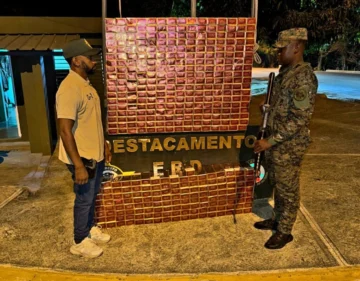 Ejército confisca un contrabando de cigarrillos y 9.7 libras de marihuana