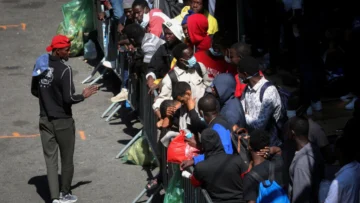 Miles de inmigrantes latinos declarados ‘muertos’ por el Seguro Social de EE.UU.