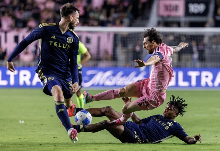 Messi y el Inter Miami goleados por el Vancouver en Copa de Campeones