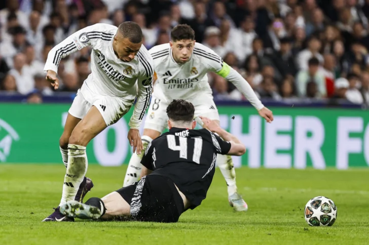 El Real Madrid pierde otra vez ante el Arsenal y dice adiós a la 'Champions'
