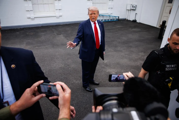 Una docena de estados de EEUU demanda a Trump por los aranceles