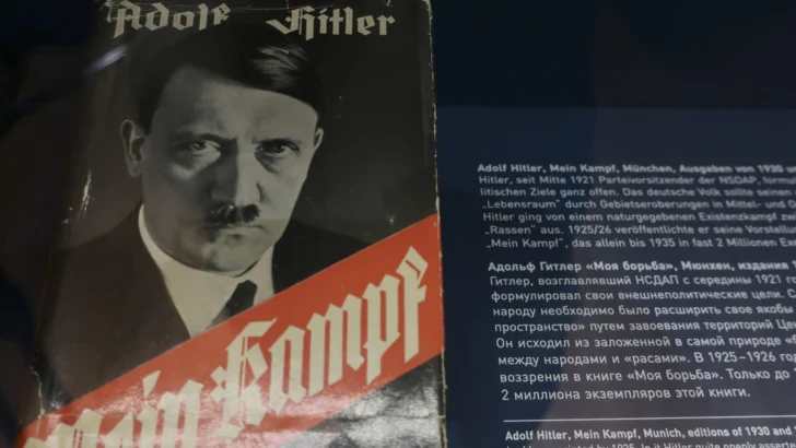 Rusia desclasifica documentos sobre el suicidio de Hitler, a 80 años del final del Tercer Reich