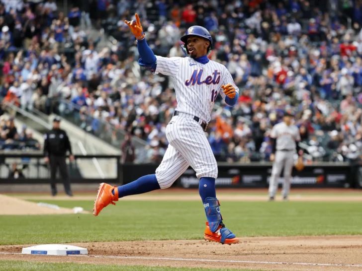 Boricua Lindor pega dos cuadrangulares y mantiene imparables a los Mets