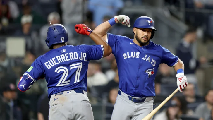 Jonrón de Vladimir Guerrero Jr. y jugada mexicana clave fulminan a Yankees Jonrón de Vladimir Guerrero Jr. y jugada mexicana clave fulminan a Yankees