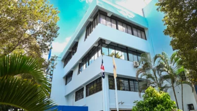 Superintendencia de Seguros orienta a familiares de víctimas de tragedia en Jet Set Superintendencia de Seguros orienta a familiares de víctimas de tragedia en Jet Set