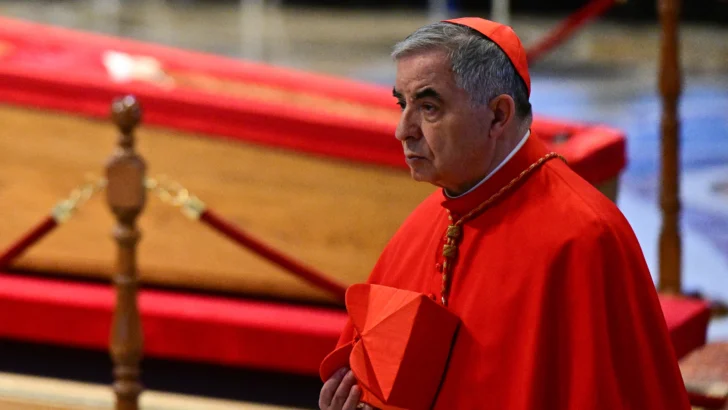 Cardenal implicado en escándalo financiero renuncia a participar en el cónclave; cardenales Cardenal implicado en escándalo financiero renuncia a participar en el cónclave; cardenales