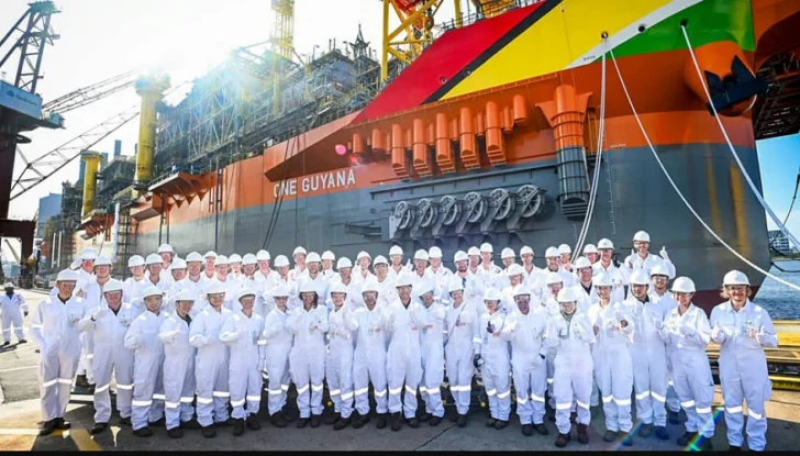 Venezuela denuncia presencia en zona que reclama de buque petrolero de Guyana y ExxonMobil