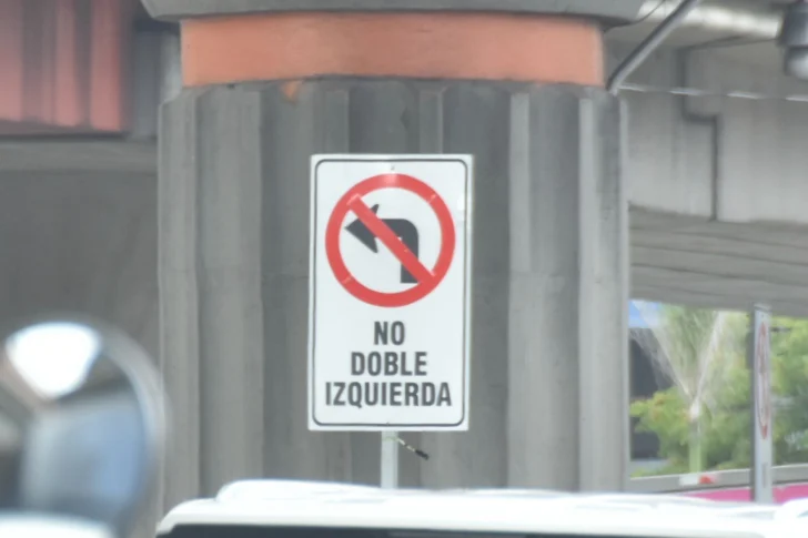 Desde julio, prohibirán giros a la izquierda en 38 intersecciones del Gran Santo Domingo