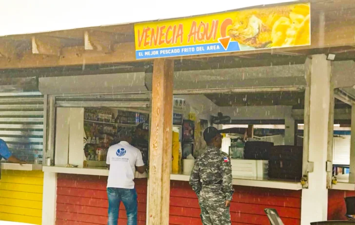 Pro Consumidor cerrará comercios en Boca Chica por no colocar precios visibles 