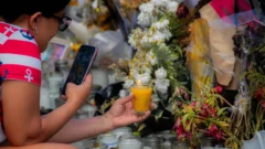 Jet Set: flores, plegarias y velas en honor a las 232 víctimas de una tragedia sin ejemplo