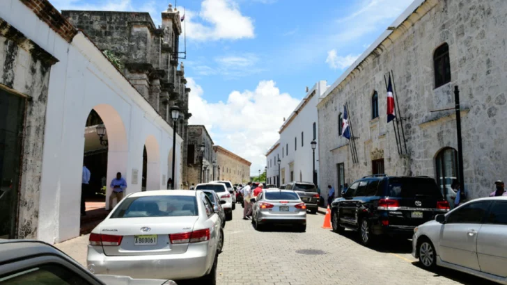 Intrant prohíbe estacionamiento en calle Las Damas desde el 1 de mayo