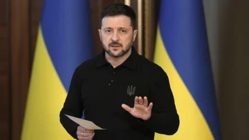 Zelensky acusa al enviado estadounidense de difundir 'narrativas rusas' en medio de las conversaciones sobre un acuerdo de paz entre Rusia y Ucrania