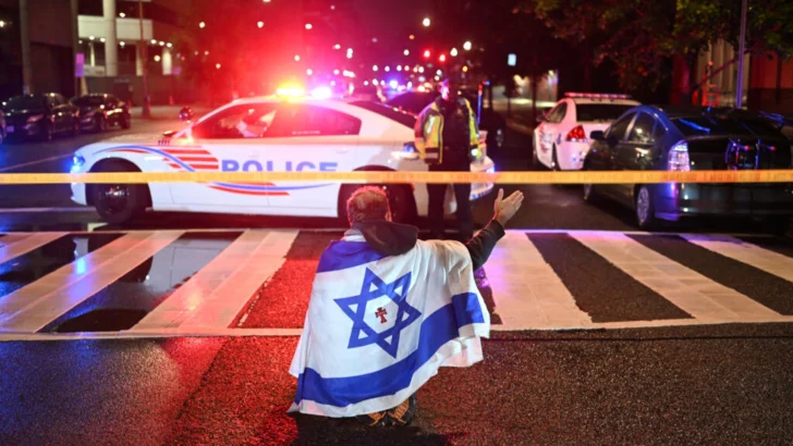 Tiroteo en Washington D.C.: un hombre mata a dos empleados de la embajada israelí