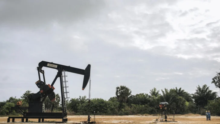 La OPEP+ vuelve a aumentar su producción de petróleo