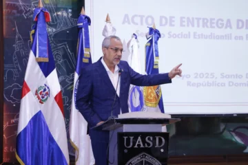  Alejandro Abreu.