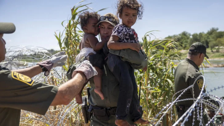 No hemos sabido más de la bebé: Trump retoma la separación familiar en su política antimigrante