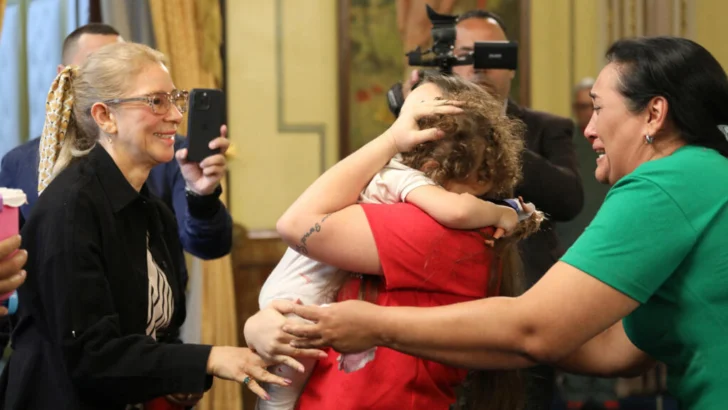 ¿Qué se sabe del caso de la bebé devuelta a su madre en Venezuela tras ser separadas en EE. UU.?