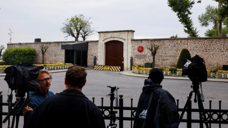 Comienzan las reuniones trilaterales en Estambul sin grandes expectativas