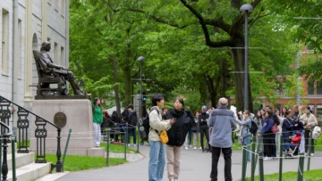 Estados Unidos suspende el procesamiento de visas de estudiantes extranjeros