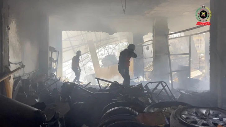 La Defensa Civil de Gaza reporta más de 50 muertos en bombardeos israelíes