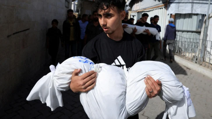 Centenares de escritores francófonos exigen llamar genocidio los ataques israelíes en Gaza