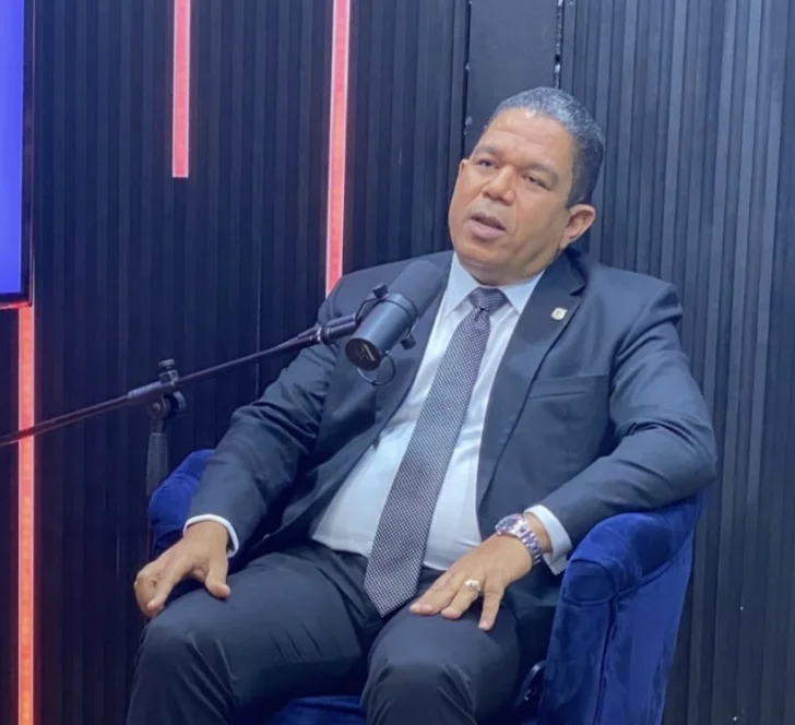 Senador Moisés Ayala sugiere solución definitiva a medicamentos de alto costo