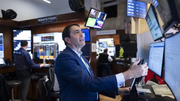 Wall Street cierra mixto tras conocerse nuevos datos económicos de EEUU