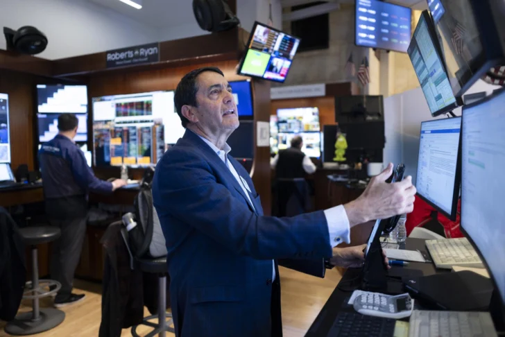 Wall Street cierra mixto tras conocerse nuevos datos económicos de EEUU