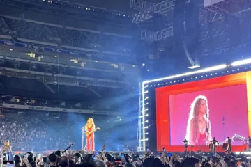 Investigan exposición masiva a sarampión en concierto de Shakira Investigan exposición masiva a sarampión en concierto de Shakira