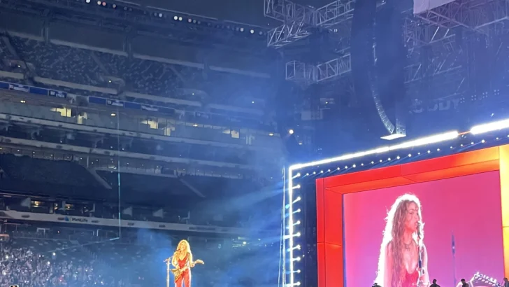 Investigan exposición masiva a sarampión en concierto de Shakira Investigan exposición masiva a sarampión en concierto de Shakira