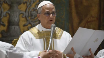 En su primera misa, León XIV denuncia el declive de la fe en favor del 'dinero' o el 'poder'
