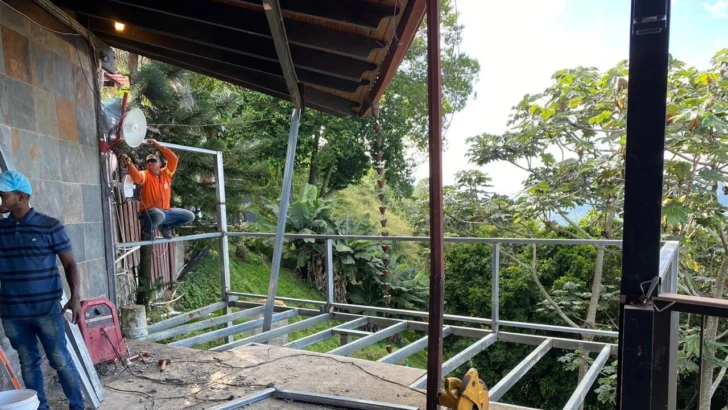 Propietarios de Jamaca de Dios advierten posible colapso de montaña en Jarabacoa