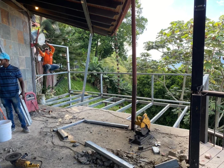 Propietarios de Jamaca de Dios advierten posible colapso de montaña en Jarabacoa