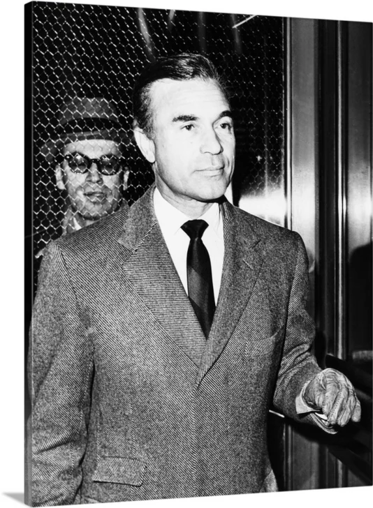  Porfirio Rubirosa, playboy designado embajador en Cuba por el régimen trujillista, con quien Calce: Tiberio Castellanos debió encontrarse.