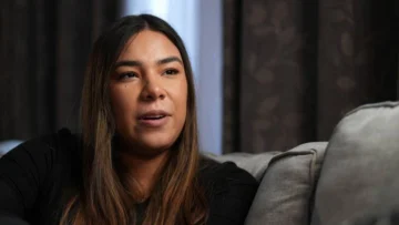 'Me dieron por muerta en un incendio con solo 10 días de vida. En realidad, fui secuestrada y criada por una mujer a 20 km de la casa de mis verdaderos padres'