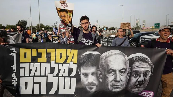 'El ambiente está cambiando': el creciente número de israelíes que protestan contra la guerra en Gaza