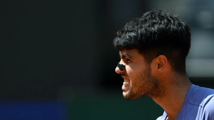 Alcaraz doblega la potencia de Khachanov en la Italia de Sinner Alcaraz doblega la potencia de Khachanov en la Italia de Sinner