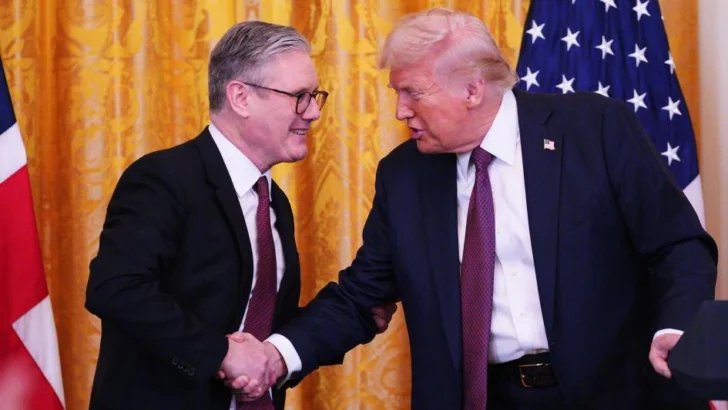 EE.UU. logra con Reino Unido el primer acuerdo comercial en medio de la ofensiva de aranceles de Trump