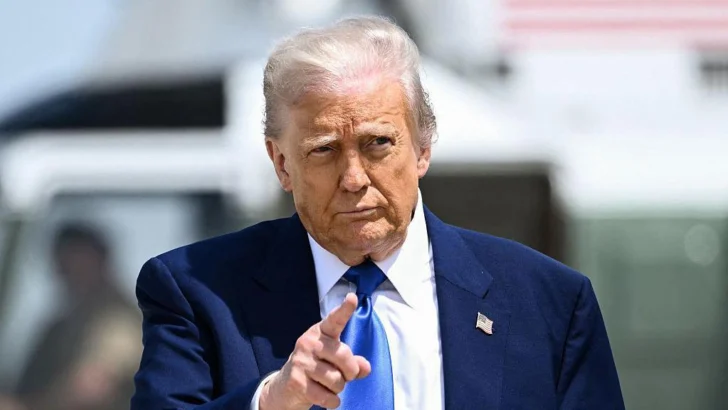 Trump dice que llamará a Putin el lunes para 'detener el baño de sangre' en Ucrania