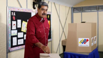 El chavismo se adjudica una amplia victoria en las elecciones legislativas y regionales de Venezuela ante el boicot de la mayoría de la oposición