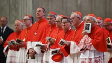 Cuáles son las facciones de la Iglesia católica que se enfrentan en el cónclave (y qué papel tendrá la herencia de Francisco)