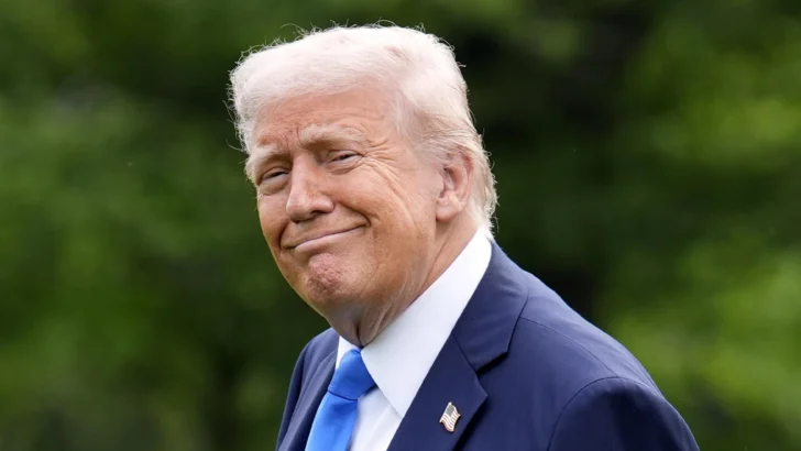 Trump anuncia un arancel del 100% a las películas producidas fuera de EE.UU.: ¿qué significa para Hollywood y el cine internacional?